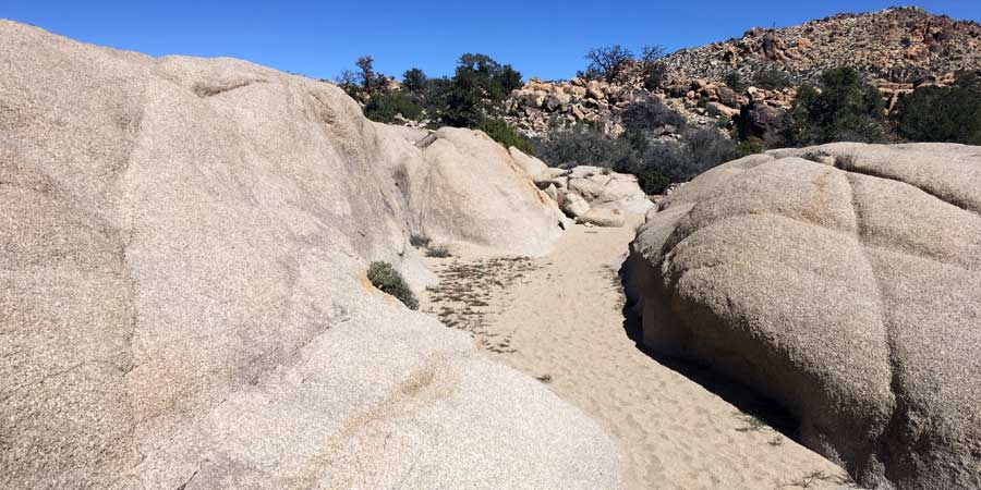Narrow and shallow canyon