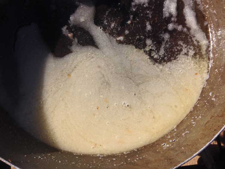 Cinnamon roll filling