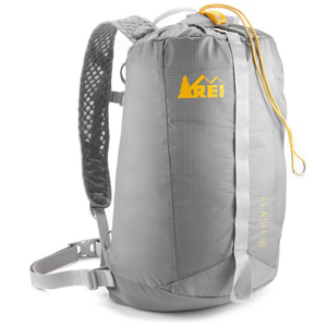 Rei Flash 18 Day Pack